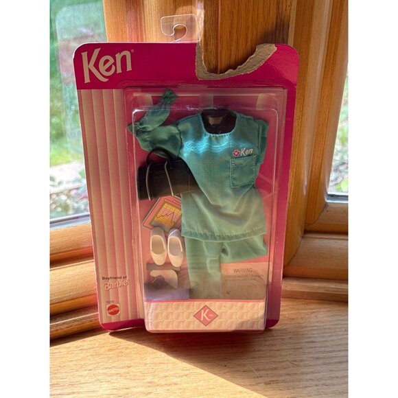 Vintage Ken Doll Outfit Boyfriend Barbie 16239 Doctor Scrubs Bag Shoes Surgeon - Picture 1 of 5